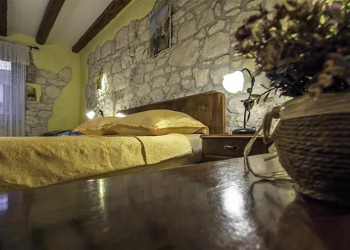 Stone House Rita With Pool 포레치