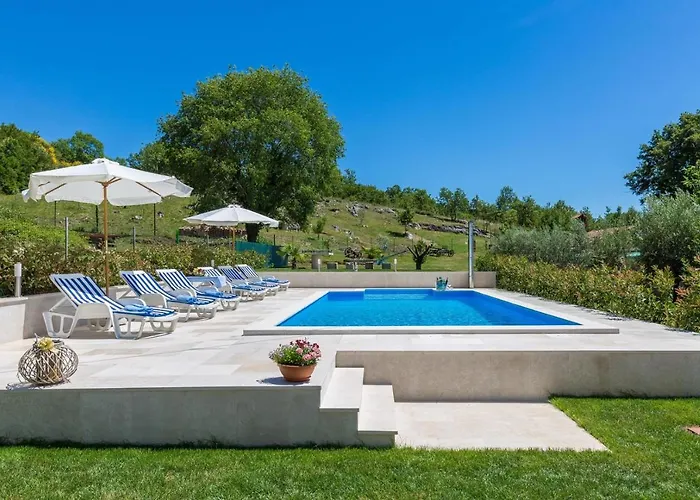 Stone House Rita With Pool Vakantiehuis